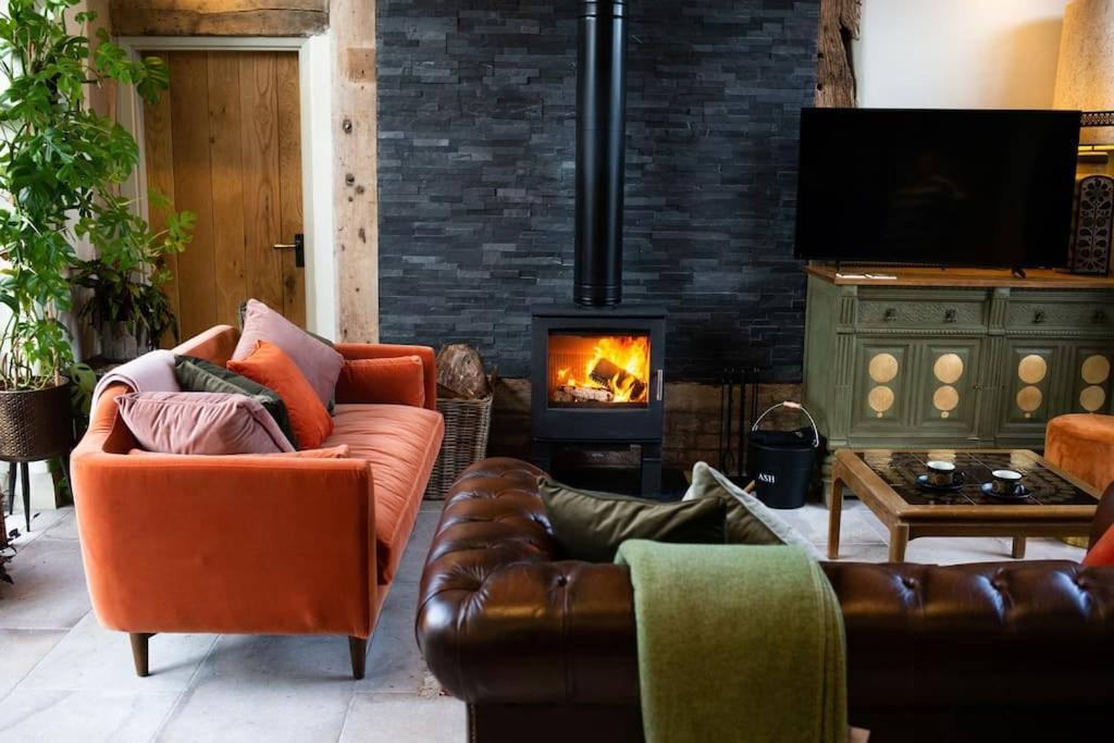 The Cart House - Beautiful Contemporary Barn - Hot Tub Appartement Bridgnorth Buitenkant foto